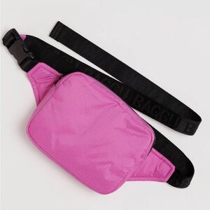 BAGGU: Puffy Fanny Pack “Extra Pink” 💖